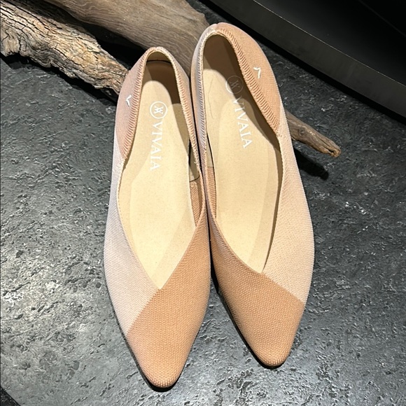 Vivaia Shoes - Vivaia 2 Tone Tan - Pointed-Toe Flats